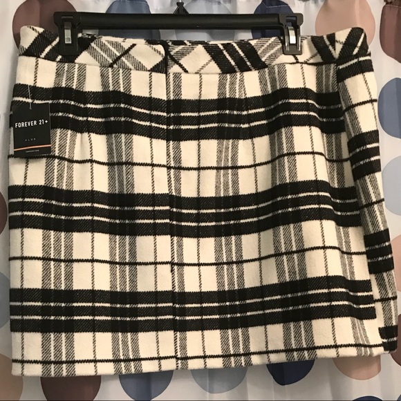 Posh Check Mini Skirt - Picture 3 of 5